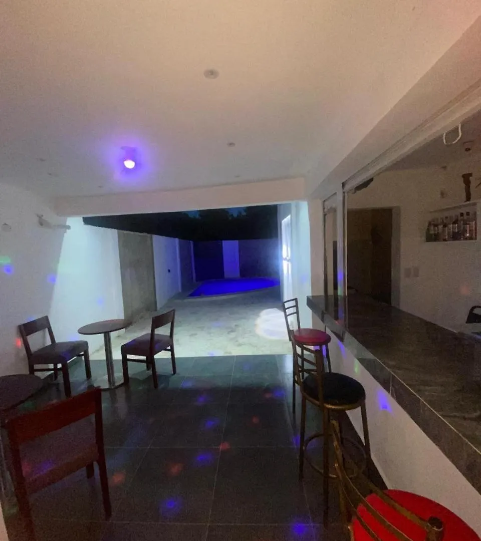 Hostal Dermari 拉罗马纳